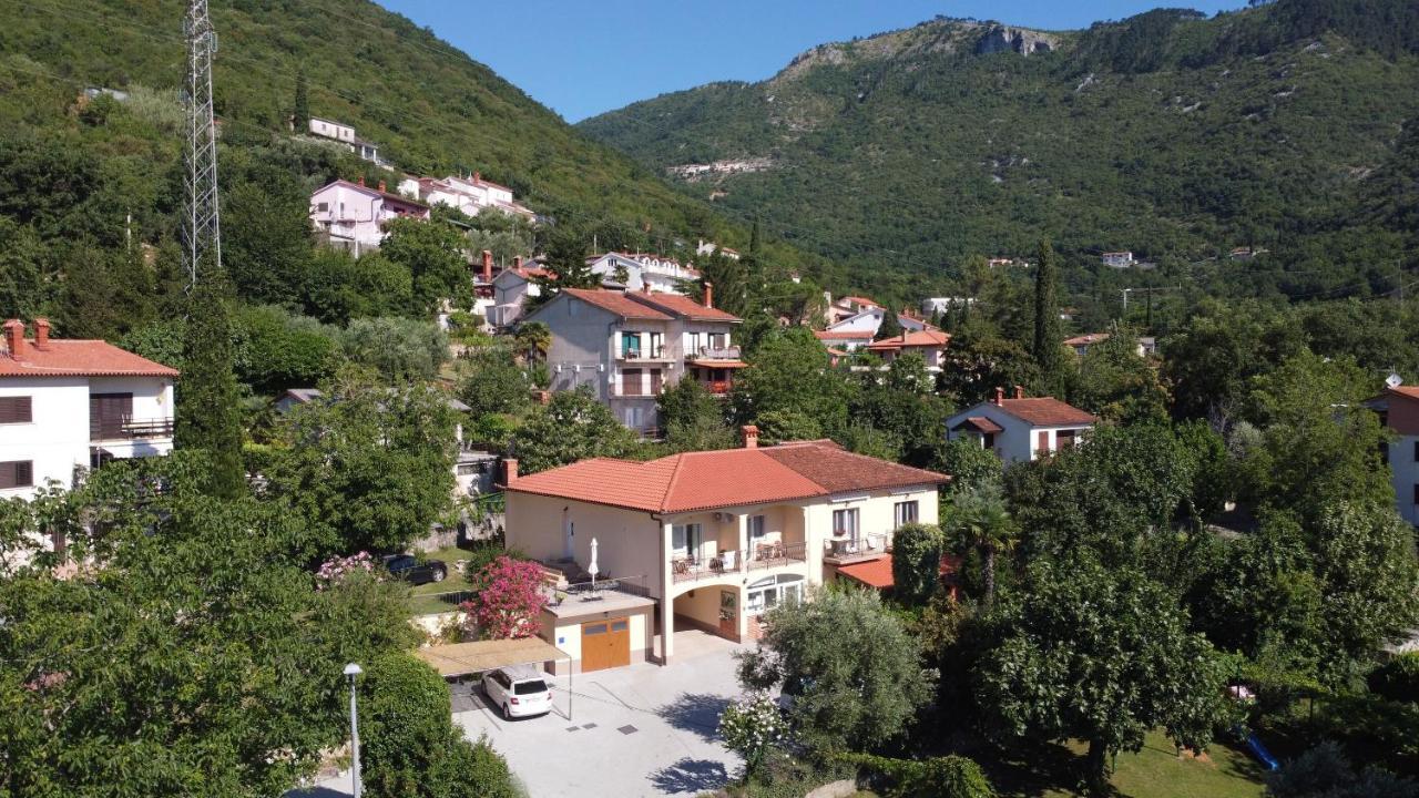 Apartments Branka Mošćenička Draga エクステリア 写真