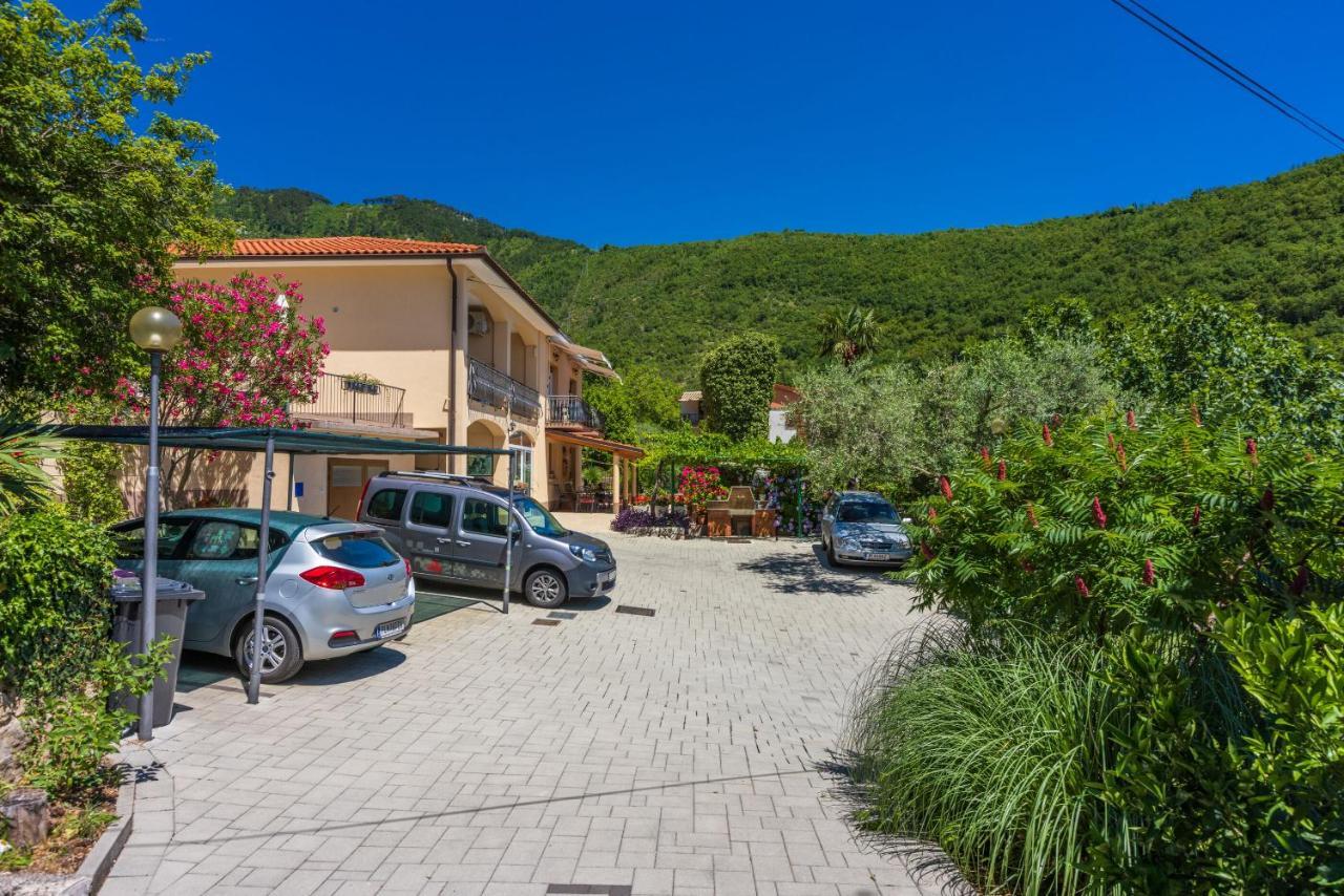 Apartments Branka Mošćenička Draga エクステリア 写真