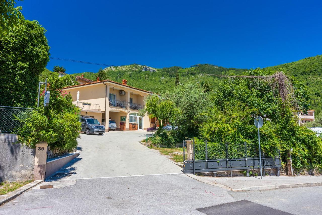 Apartments Branka Mošćenička Draga エクステリア 写真