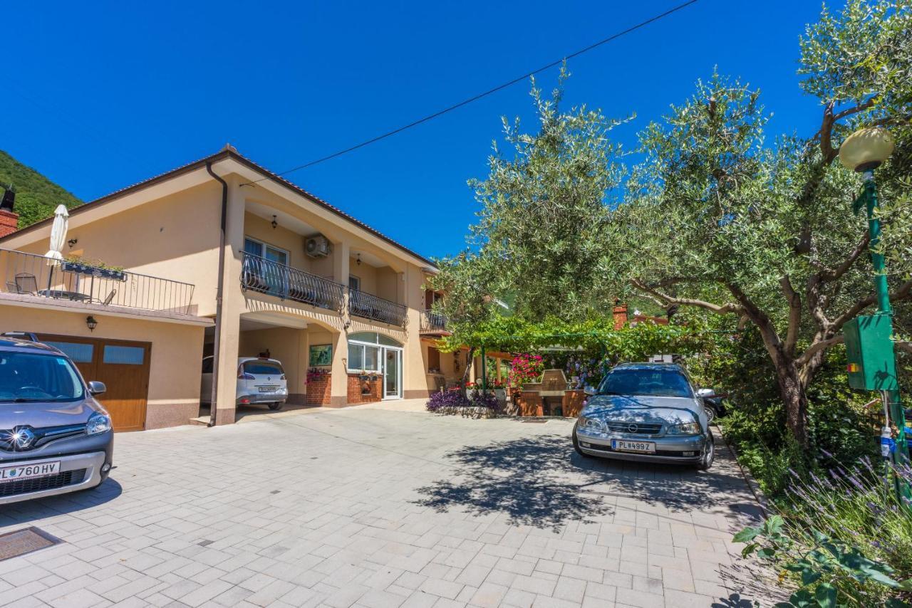 Apartments Branka Mošćenička Draga エクステリア 写真